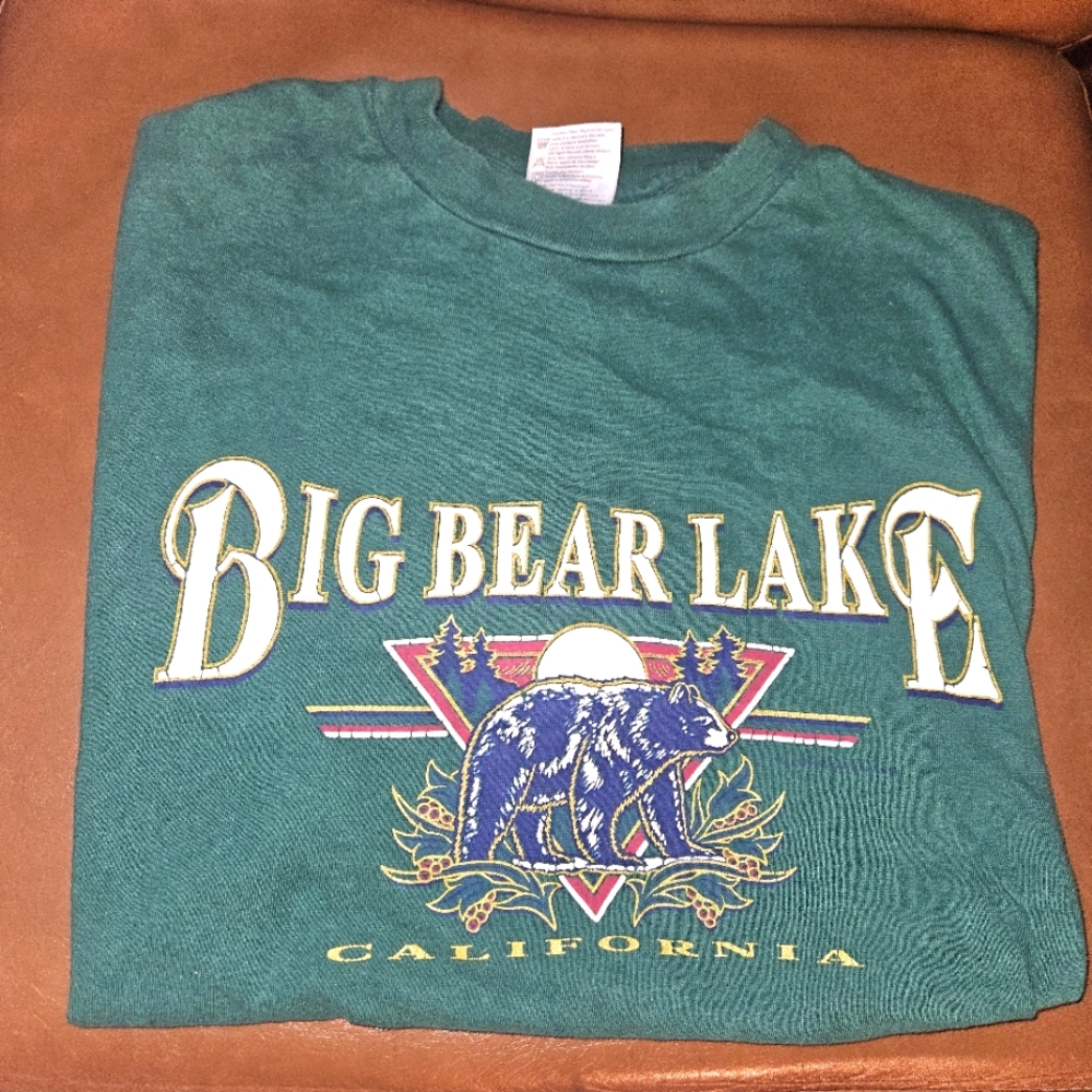 Vintage Big Bear Lake, California city shout tee